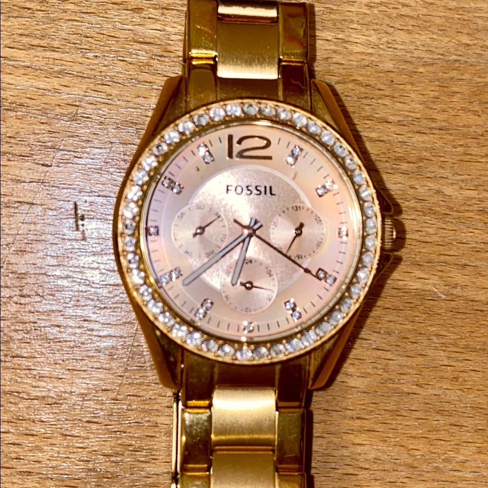 Fossil Women’s Boyfriend Oversized Rose Gold Watch